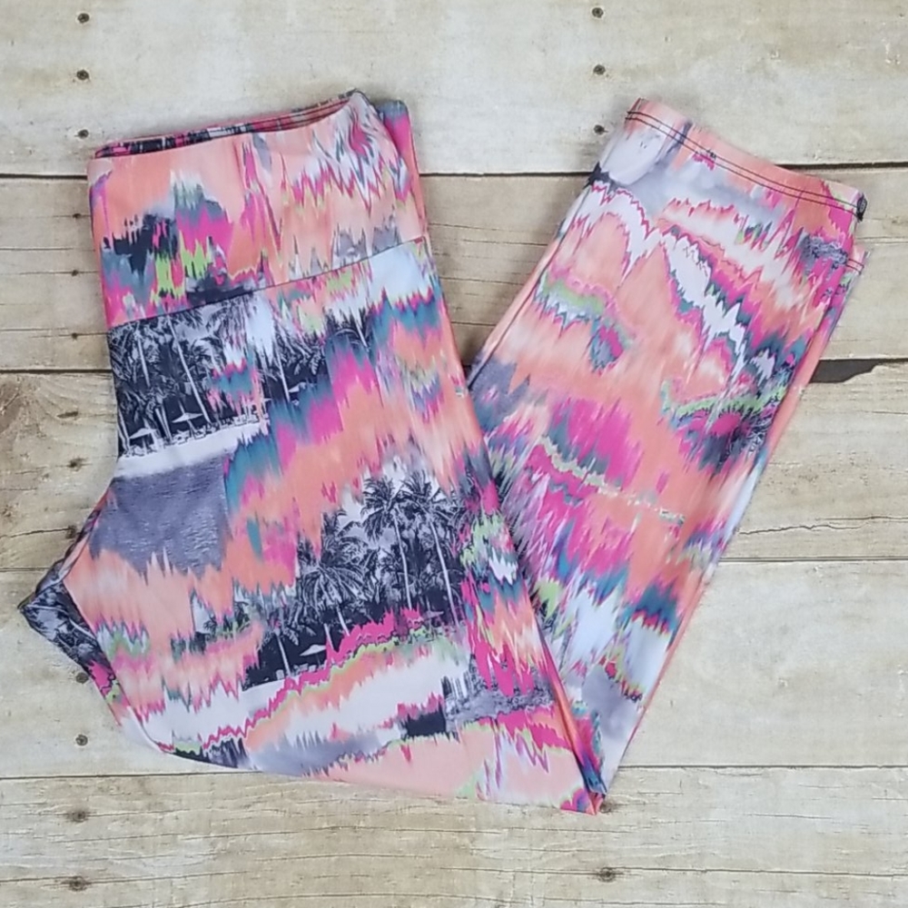 Onzie Tropical Palm Tree Crop Leggings